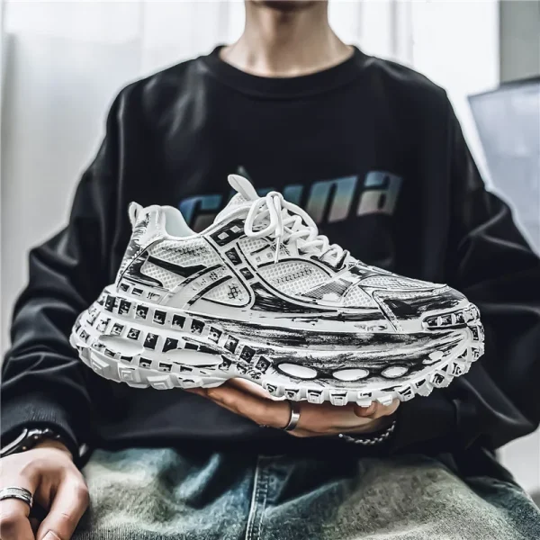 European men's shoes autumn new mesh sports shoes thick soled fashionable height increasing shoes retro breathable casual shoes