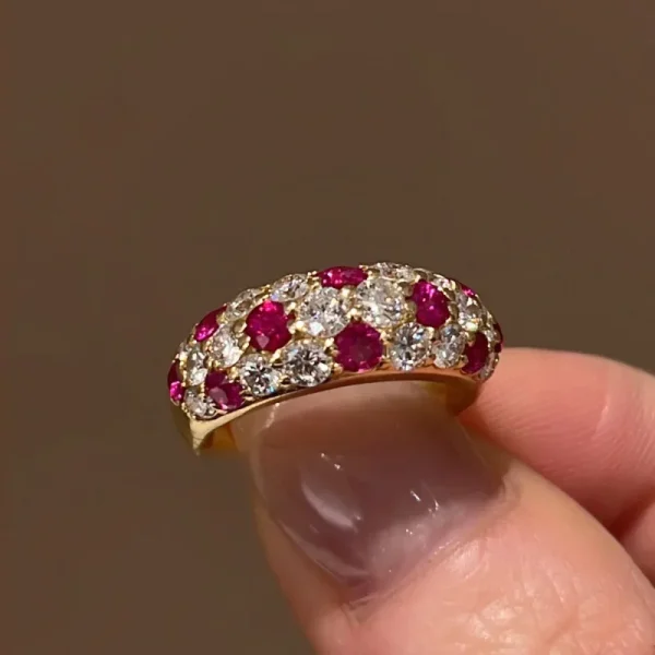 Luxury Ruby Shining engagement ring Silver 925 Inlaid Diamond Full Circle Red rings for women Fashion New in fine Jewelry