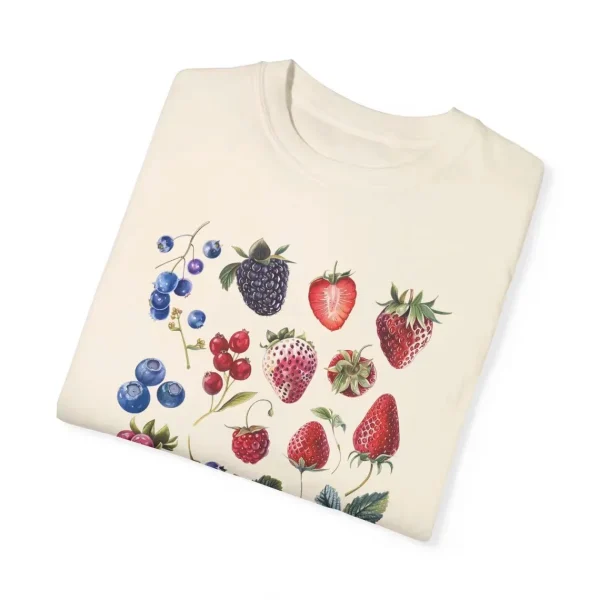 Aesthetic Fruit Berry Species Graphic T-shirt Fashion Cotton Tee Fruit Lover Blueberry Shirt with Cute Strawberry Cute Berry Top - Image 5