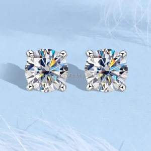 IGI Certified 0.5CT 1CT 1.5CT D VS1 14K 18K Solid Gold Four Claws Classic Design Lab Grown Diamond Wedding Stud Earring