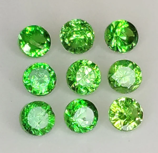 Natural cutting Tsavorite Round YAG Shape Hand-cut Gemstone VVS1 for Jewelry Rings Earrings Making gemstones - Image 5